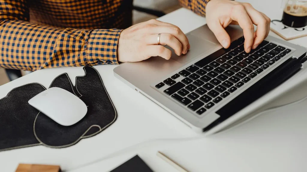 Editor Review: How to Choose the Right Photo Editor or Video Editor for Your Workflow